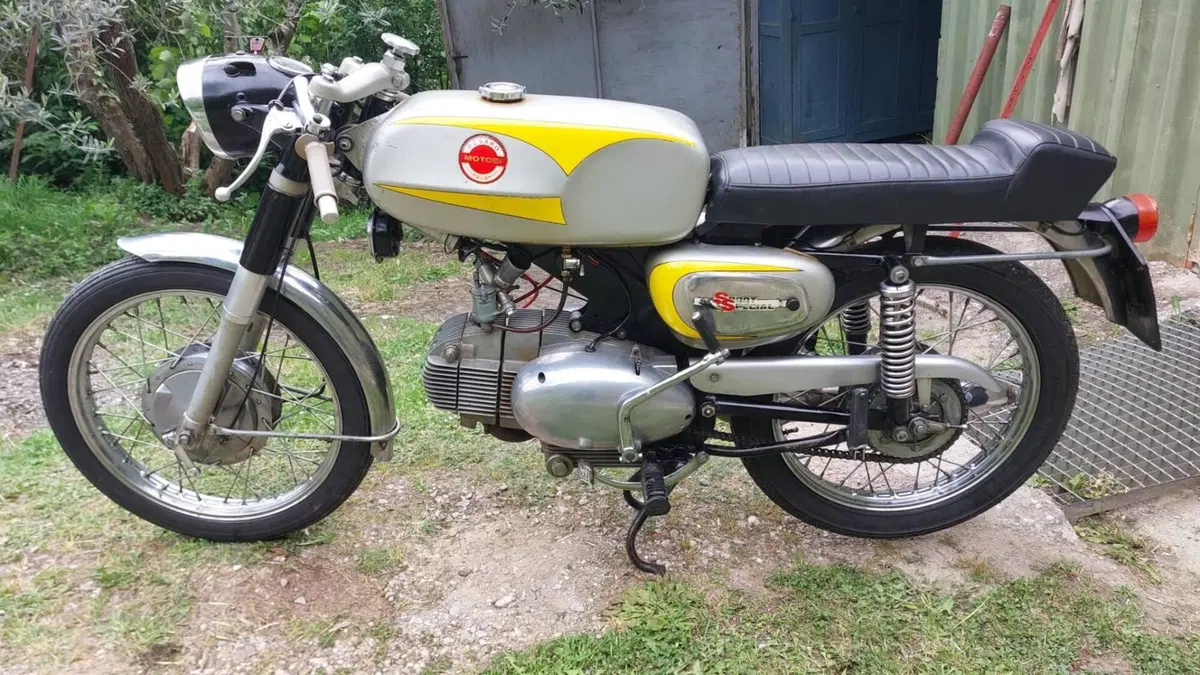 Motobi  