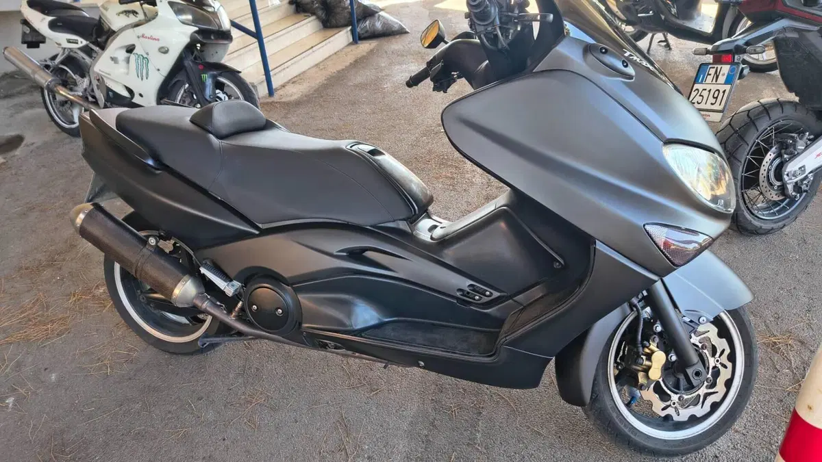 Yamaha T-Max 500 (2004 - 07)  (3)