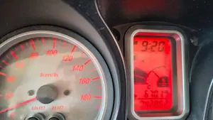 Yamaha T-Max 500 (2004 - 07)  (4)