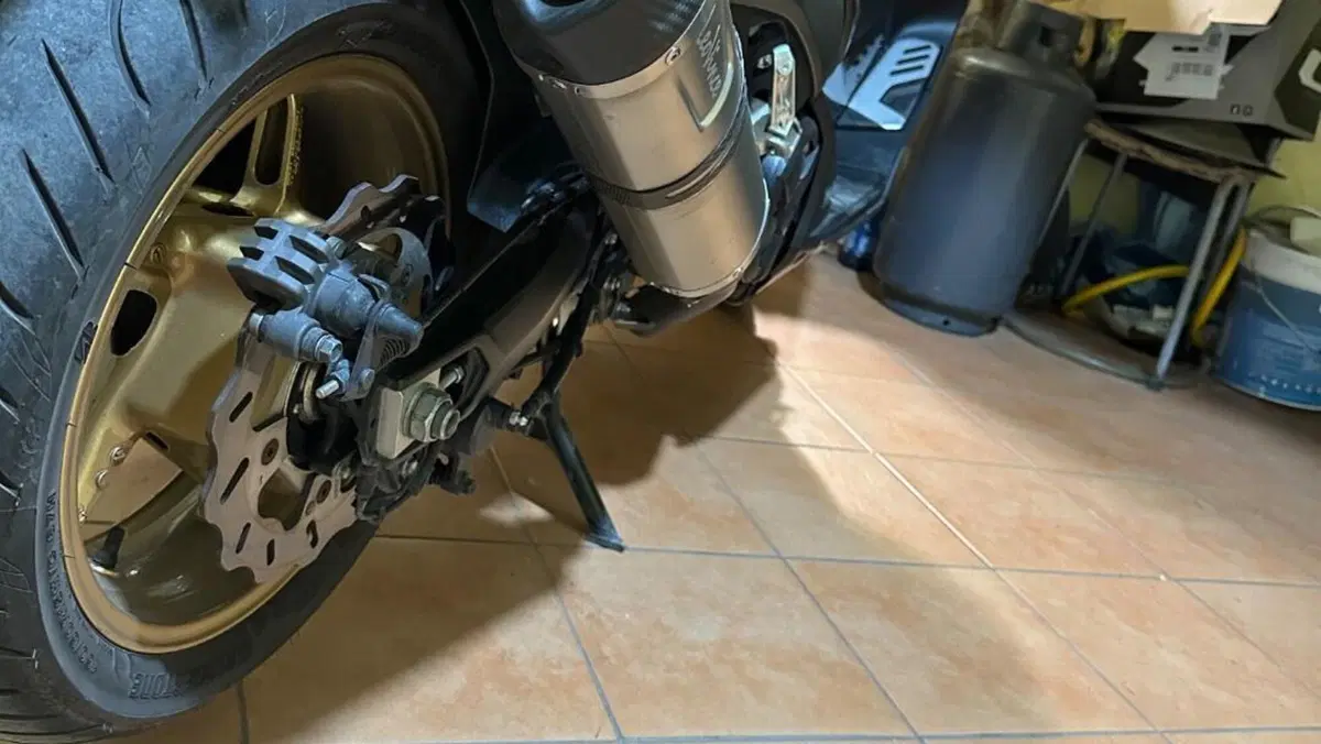 Yamaha T-Max 560 Tech Max (2020)  (9)