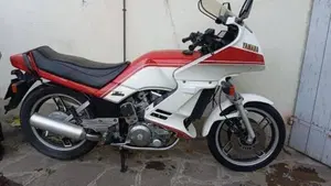 Yamaha   (2)
