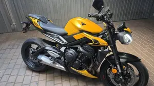 Triumph Street Triple 765 RS (2023 - 26)  (4)
