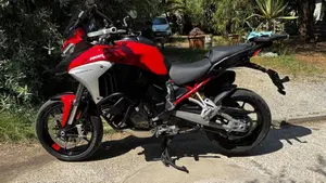 Ducati Multistrada V4 (2021 - 24)  (2)