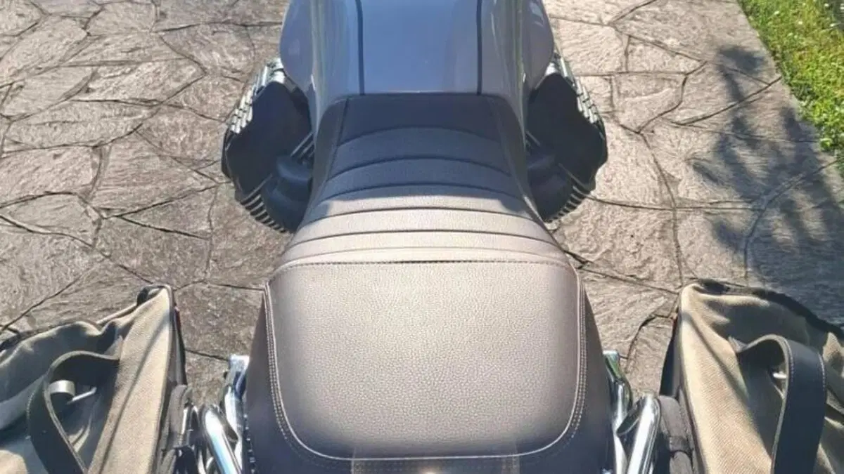 Moto Guzzi V7 Special (2021 - 24)  (4)