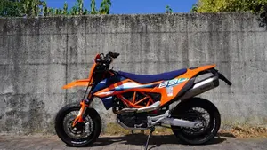 KTM 690 SMC R (2023 - 25)  (3)
