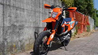 KTM 690 SMC R (2023 - 25) usata