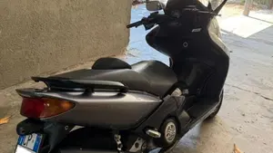 Yamaha T-Max 500 (2004 - 07)  (4)