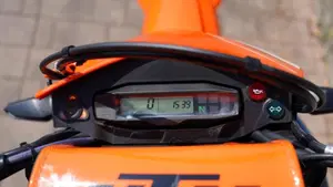 KTM 690 SMC R (2023 - 25)  (10)