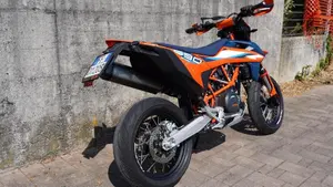 KTM 690 SMC R (2023 - 25)  (2)