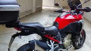 Ducati Multistrada V4 S (2021 - 24)  (4)