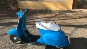 Piaggio Vespa 50 Special 