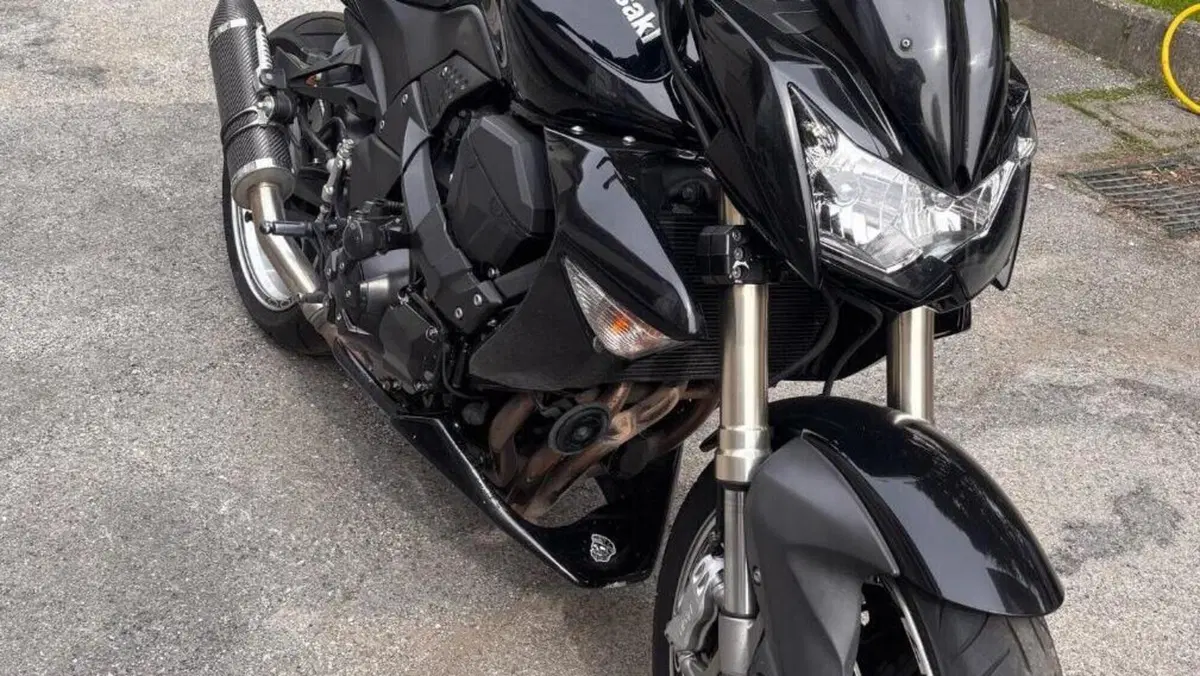 Kawasaki Z 1000 (2007 - 09)  (2)