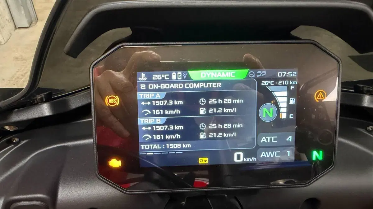 Aprilia Tuono 660 Factory (2025 - 26)  (14)