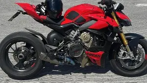 Ducati Streetfighter V4 S (2023 - 24) 