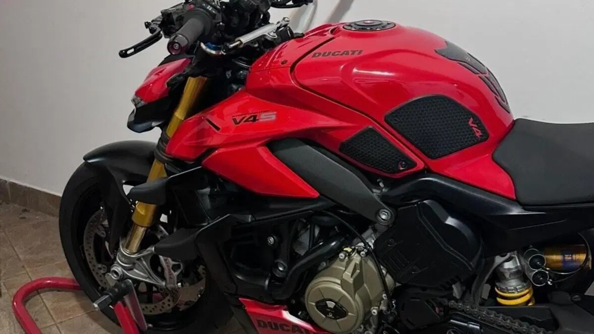Ducati Streetfighter V4 S (2023 - 24)  (4)