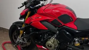 Ducati Streetfighter V4 S (2023 - 24)  (4)