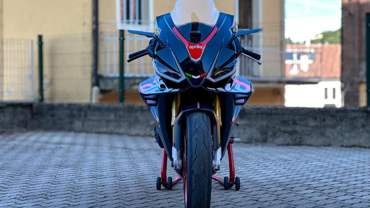 Aprilia RSV4 1100 (2021 - 24)  (5)