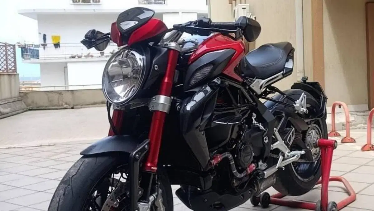 MV Agusta Dragster 800 RR (2015 - 17) 