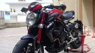 MV Agusta Dragster 800 RR (2015 - 17) usata