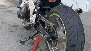 Kawasaki Z 750 (2007 - 14)  (4)