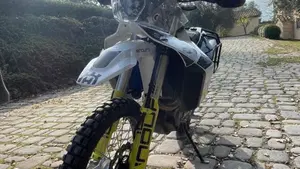 Husqvarna 701 Enduro LR (2020)  (3)