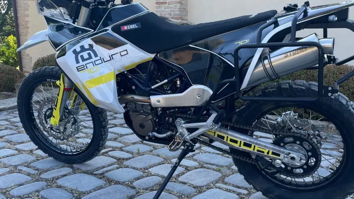 Husqvarna 701 Enduro LR (2020)  (5)