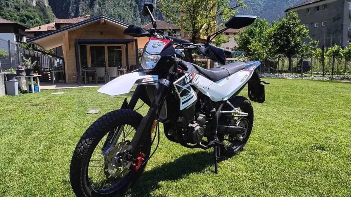 KSR Moto TR 125 X EFI (2017 - 18) 