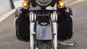Harley-Davidson 107 Street Glide Special (2017 - 19) - FLHXS  (2)
