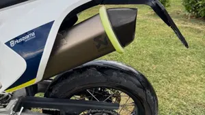 Husqvarna 701 Supermoto (2017 - 19)  (9)