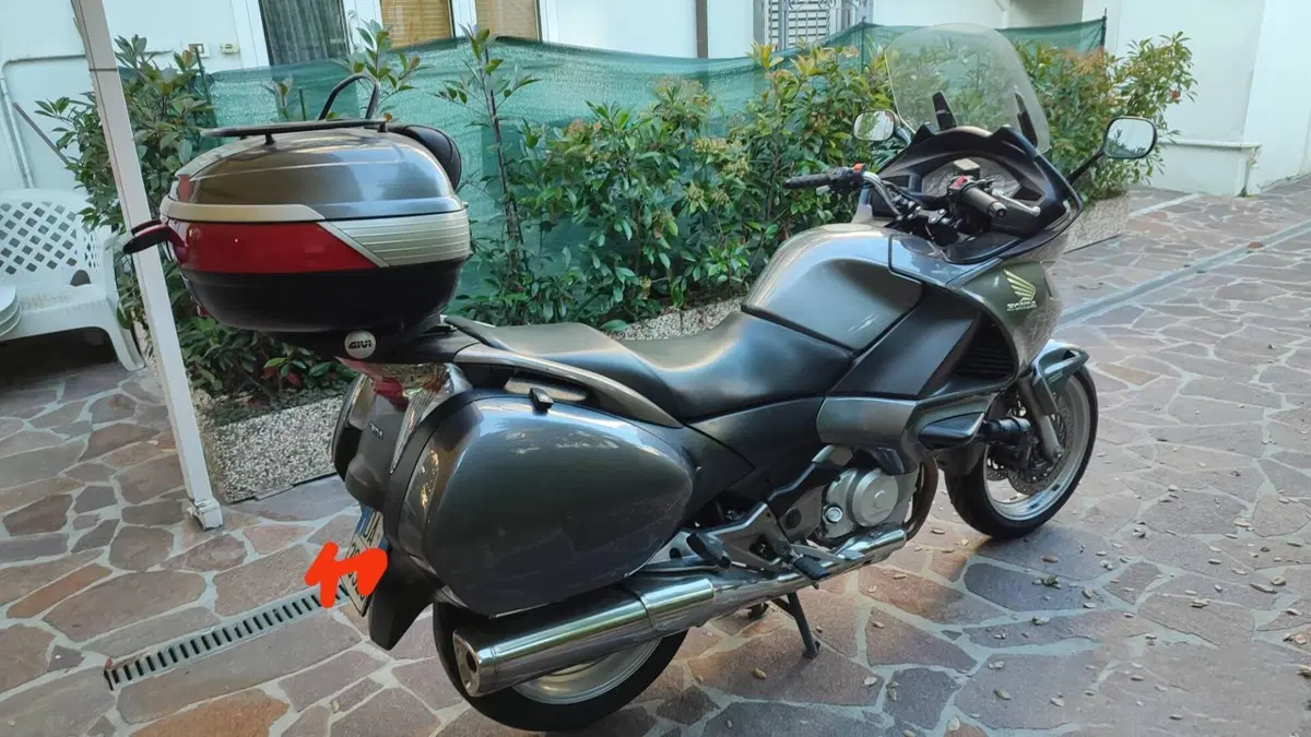 Honda Deauville 700 ABS 