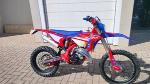 Betamotor RR 125 2T Enduro Race (2025)  (3)