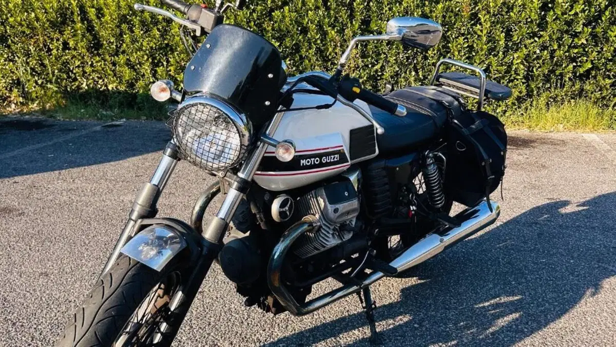 Moto Guzzi V7 Classic (2008 - 12)  (7)