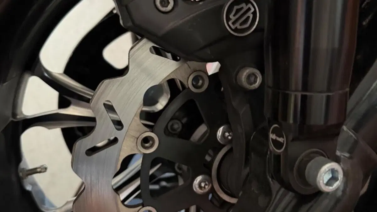 Harley-Davidson 1250 V-Rod Muscle (2009 - 17) - VRSCF  (13)