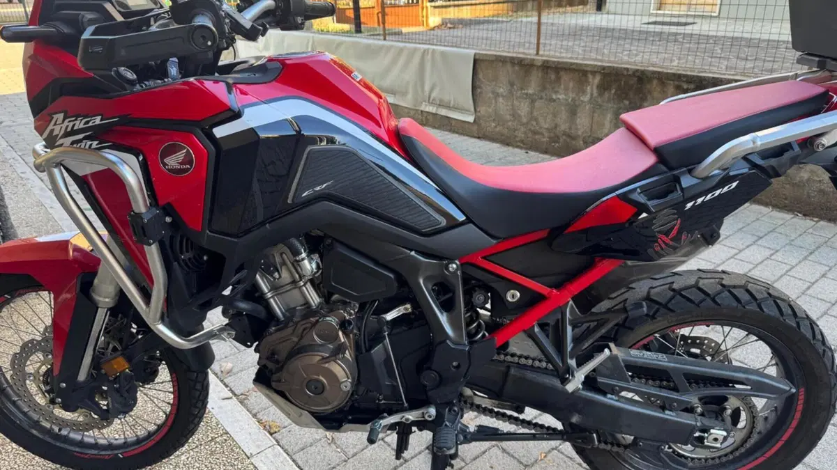 Honda Africa Twin CRF 1100L Urban (2020 - 21)  (5)