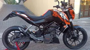 KTM 125 Duke  (3)