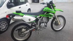 Kawasaki KLX 250 (2009 - 16)  (2)