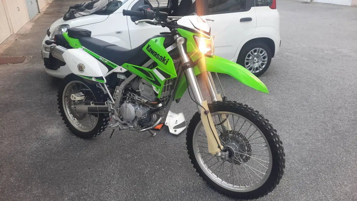 Kawasaki KLX 250 (2009 - 16)  (3)
