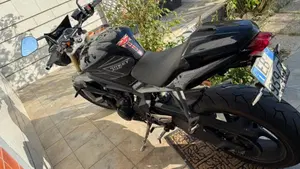Triumph Street Triple R ABS (2013 - 17)  (2)