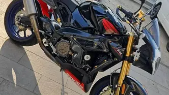 Aprilia Tuono 1000 R Factory (2004 - 05) usata