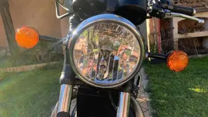 Triumph Bonneville T100 (2021 - 25)  (11)