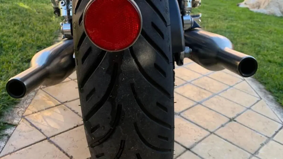 Triumph Bonneville T100 (2021 - 25)  (13)