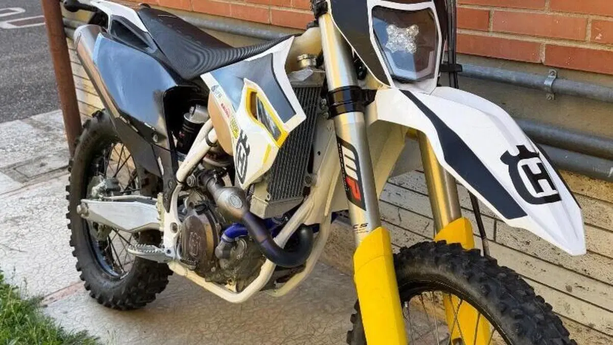 Husqvarna FE 250 (2014)  (2)