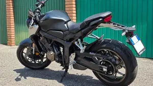Honda CB 650 R (2021 - 23)  (2)
