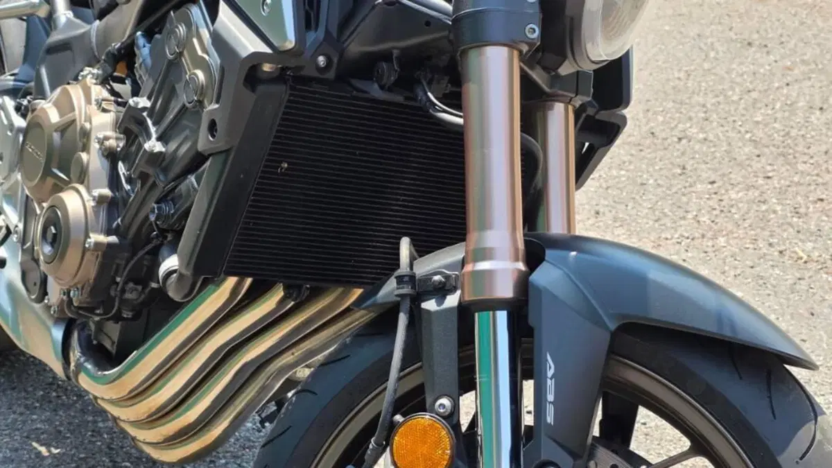 Honda CB 650 R (2021 - 23)  (5)