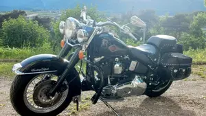 Harley-Davidson 1340 Heritage Classic (1984 - 98) - FLSTC 