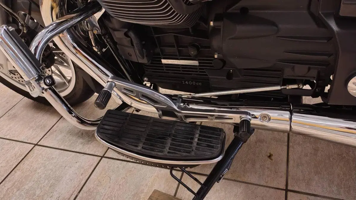 Moto Guzzi California 1400 Touring (2017 - 20)  (3)