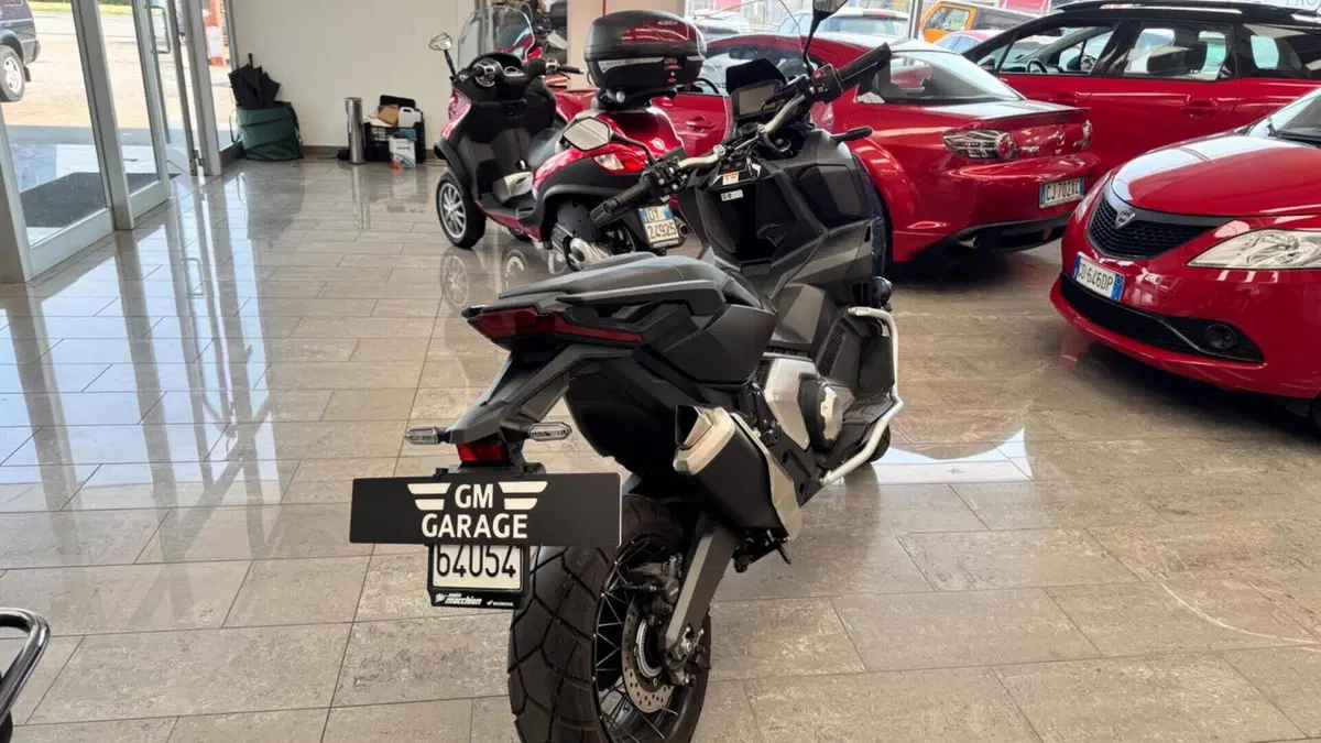 Honda X-ADV 750 DCT (2021 - 24)  (9)