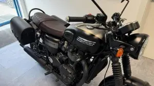 Triumph Bonneville T120 Gold Line Edition (2022 - 23)  (3)