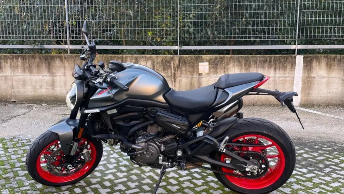 Ducati Monster 937 (2021 - 25) 