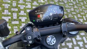 Ducati Monster 937 (2021 - 25)  (4)